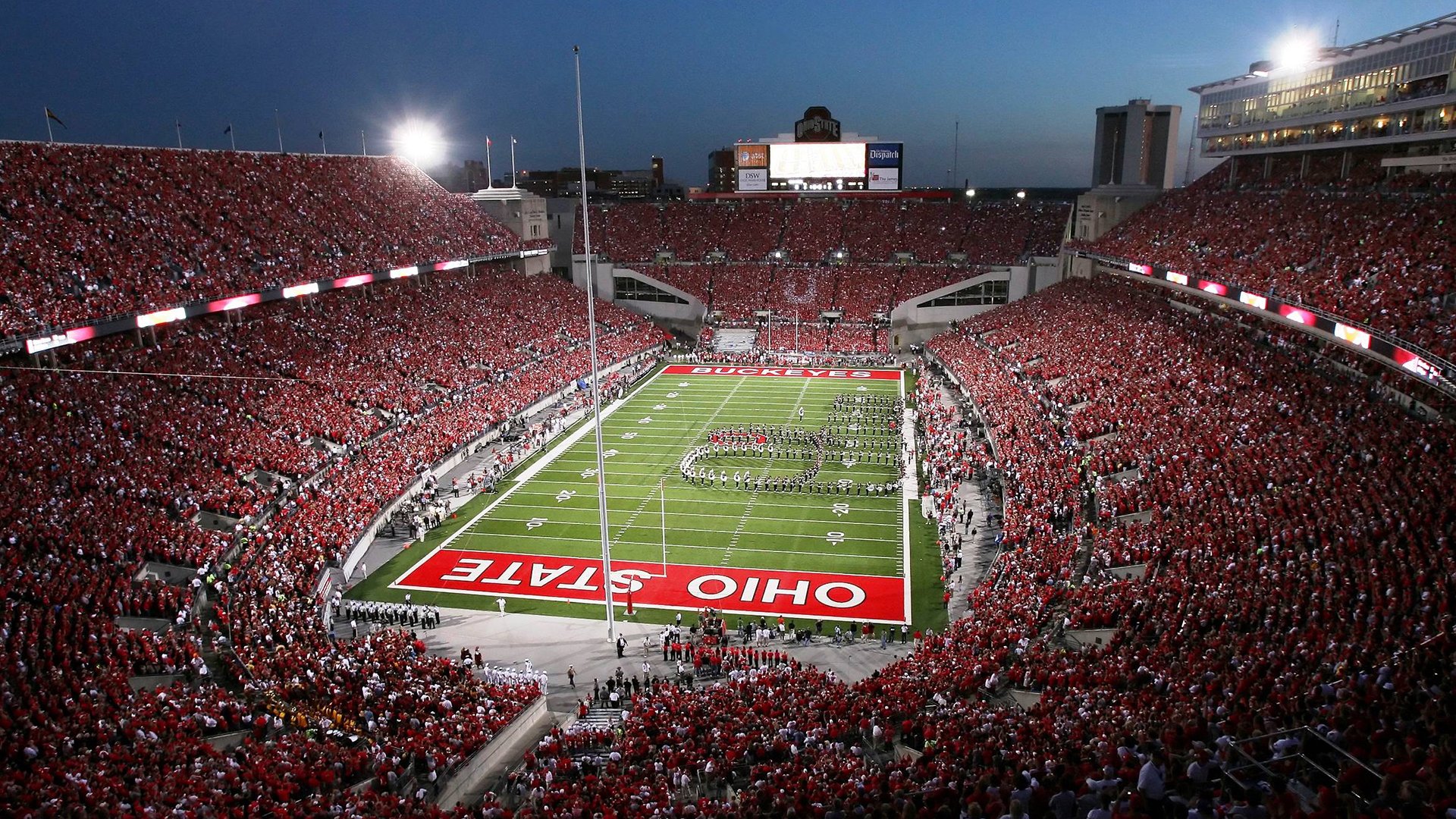 开云真人体育娱乐-【场地环境影响】不同场馆如何影响比赛表现，场地环境对裁判员有什么影响